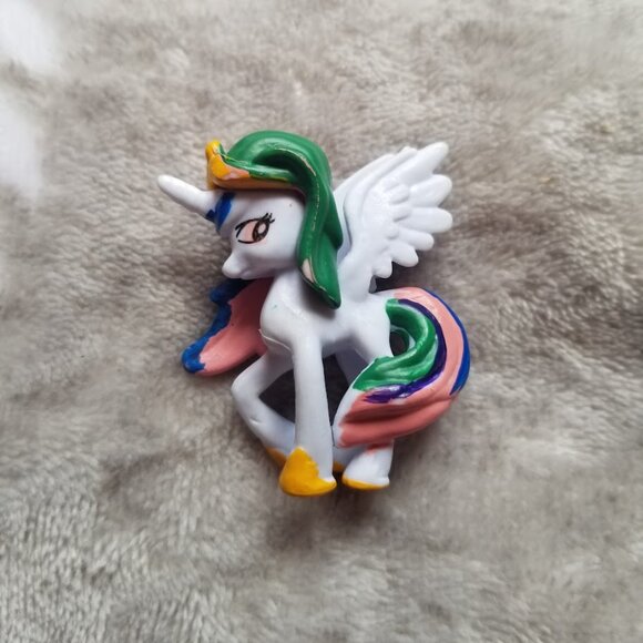 My Little Pony Figure Princess Celestia White Multicolor MLP G4 Mini Figurine - Picture 1 of 2